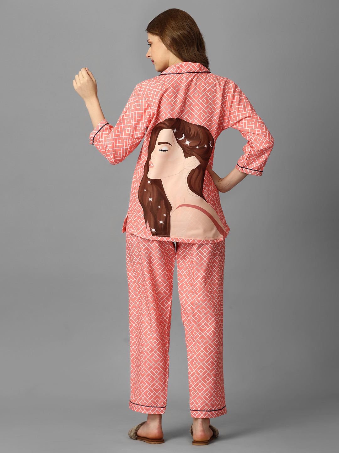 (BOGO) Shopaholic Girl Back Printed Pyjama Set With Free Scrunchies